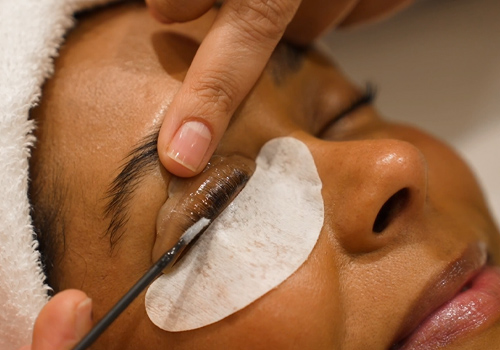 Brow Lamination Feature